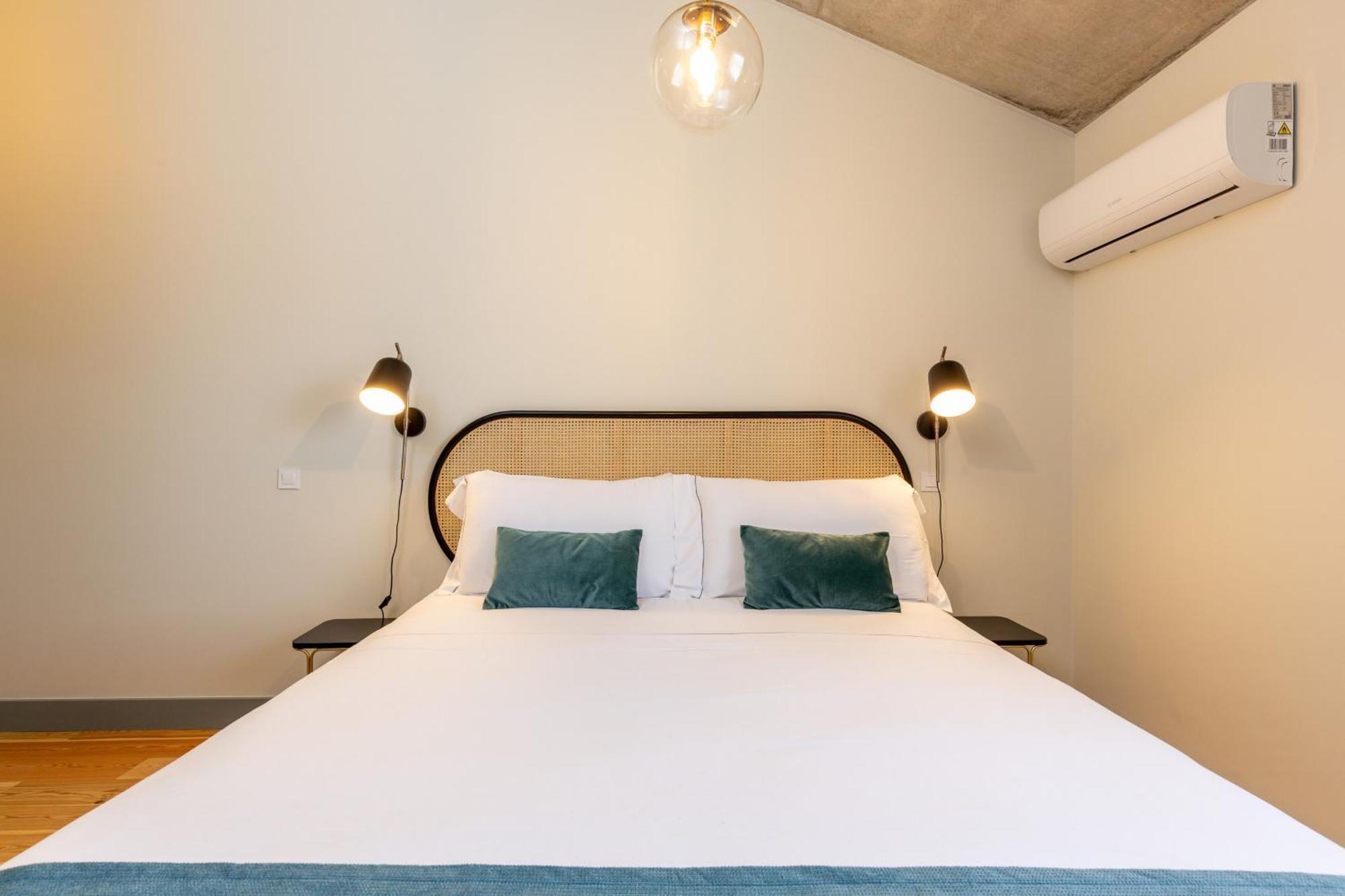 Feel Corporate Housing Campanha Apartment Porto Ngoại thất bức ảnh